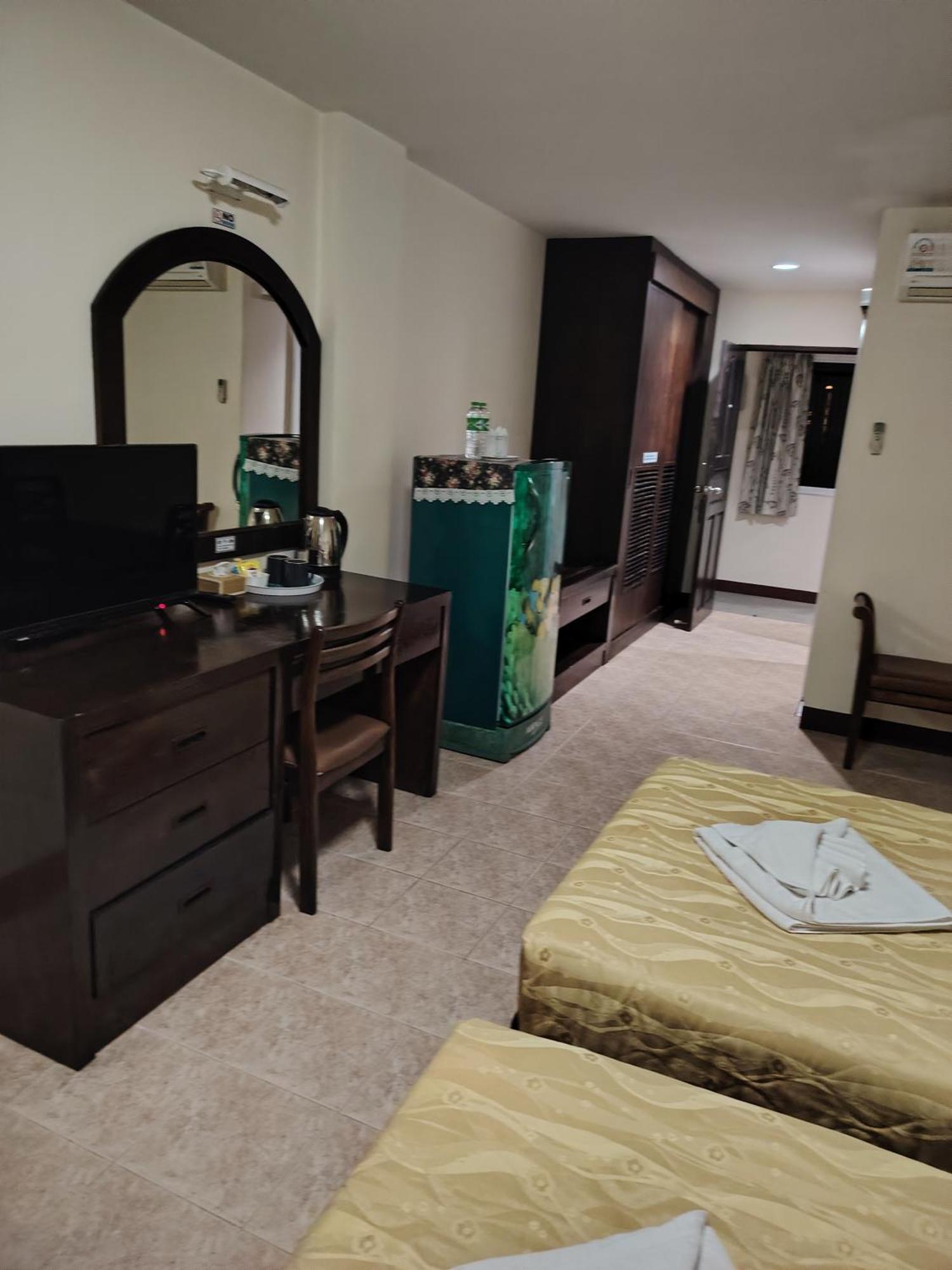 Aram Hotel Bãi biển Kata Ngoại thất bức ảnh
